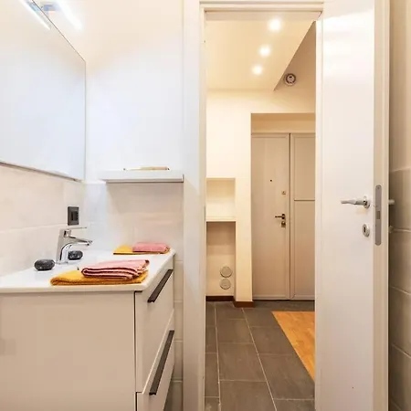 Frisi Fast Wifi Aircon Flexyrent Milan
